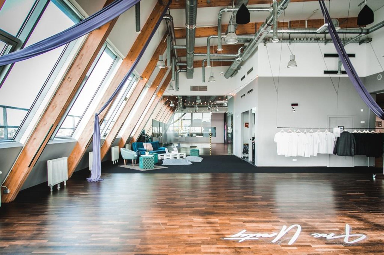 Dance studio in Vienna – Millennium Tower