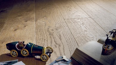 HAMMERED LOOK 錘痕面