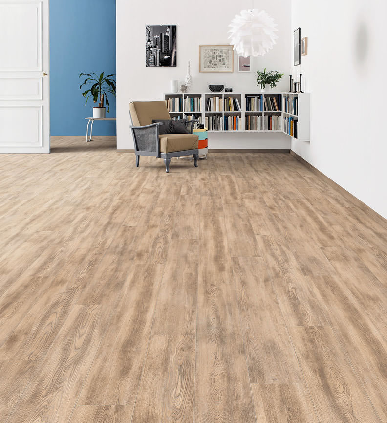 Laminat T100 LA 4V Eiche caramel 530305 QV